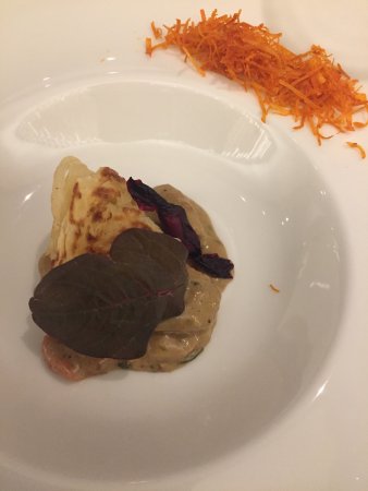 Avartana signature dishes Shrimp And Coriander Dumpling
Uthukuli Chicken
Pan Seared Lobster